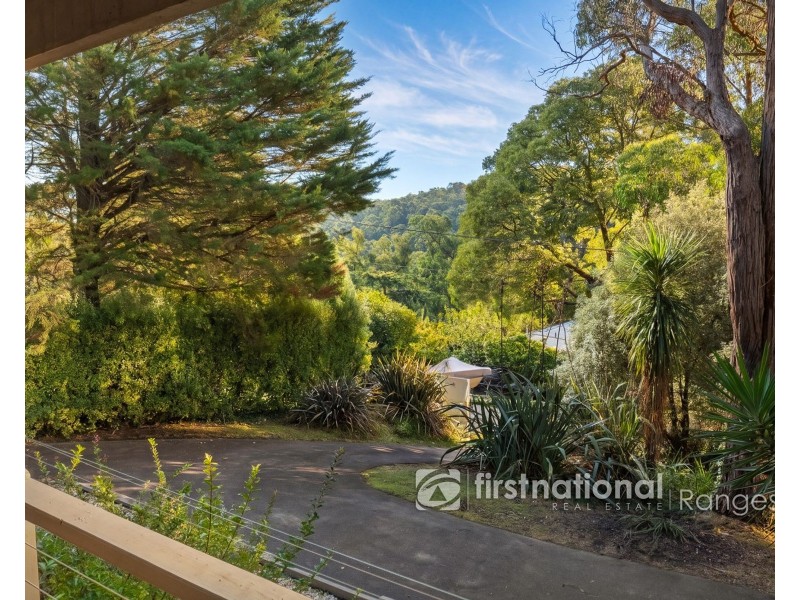 10 Haylock Avenue, Cockatoo VIC 3781