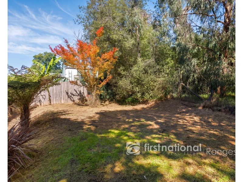 10 Haylock Avenue, Cockatoo VIC 3781