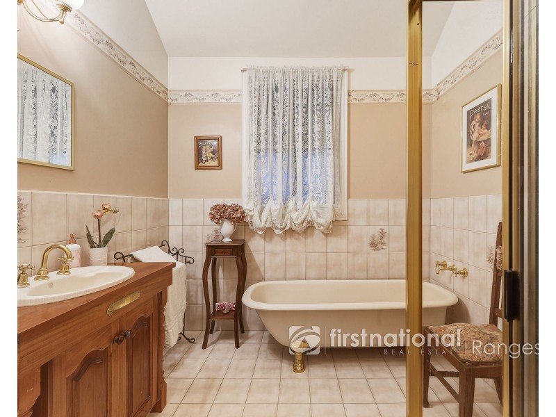 12 Vernon Street, Upper Ferntree Gully VIC 3156