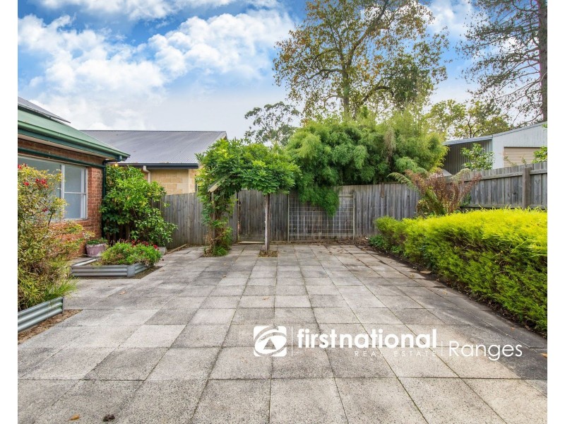 18 Darling Avenue, Upwey VIC 3158
