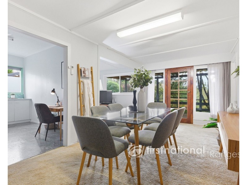 8 Paradise Grove, Emerald VIC 3782