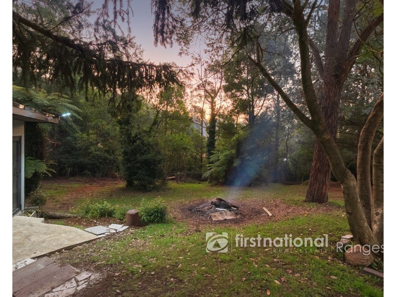 6 MacKenzie Street, Cockatoo VIC 3781