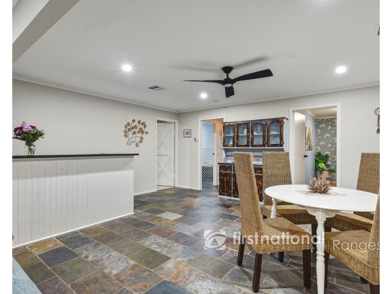 6 MacKenzie Street, Cockatoo VIC 3781