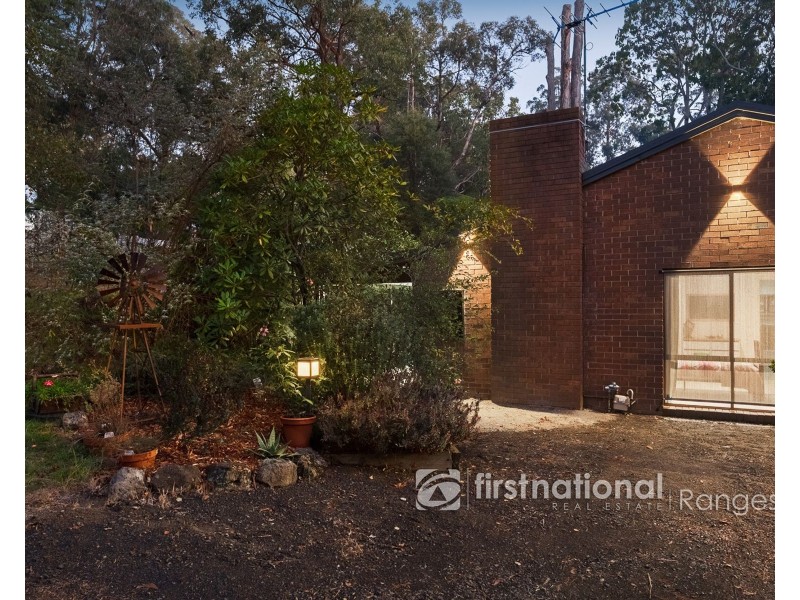 6 MacKenzie Street, Cockatoo VIC 3781
