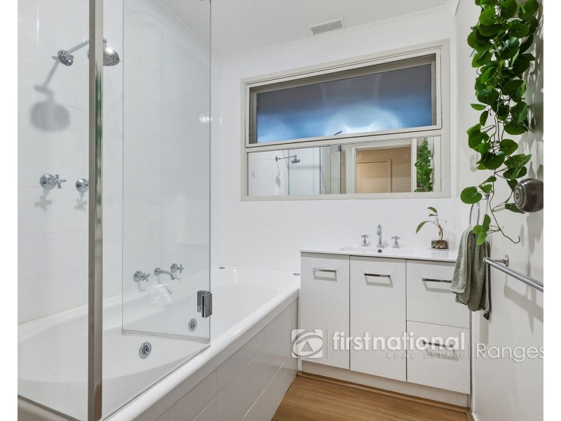 57 First Avenue, Cockatoo VIC 3781