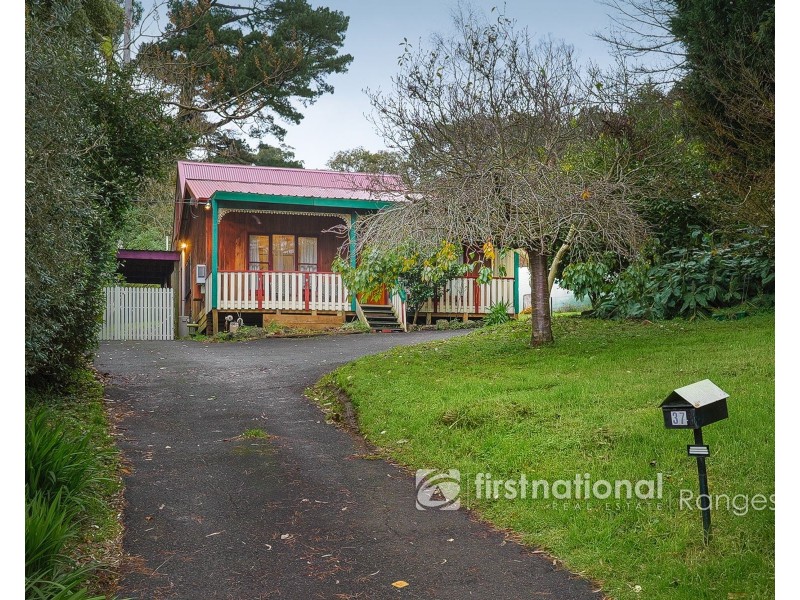 37 Charman Avenue, Emerald VIC 3782