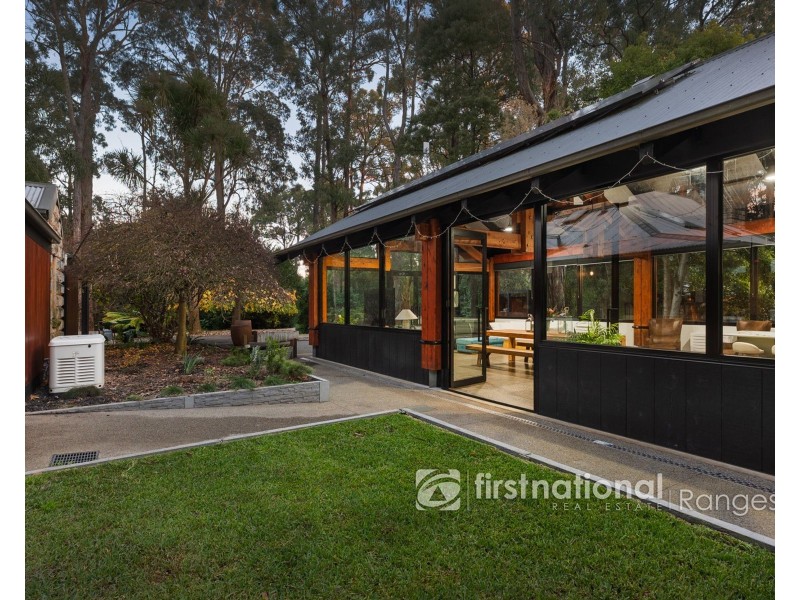 5 Doonaha Road, Cockatoo VIC 3781