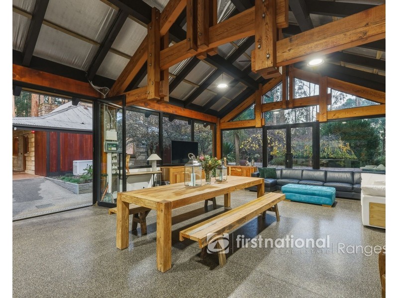 5 Doonaha Road, Cockatoo VIC 3781