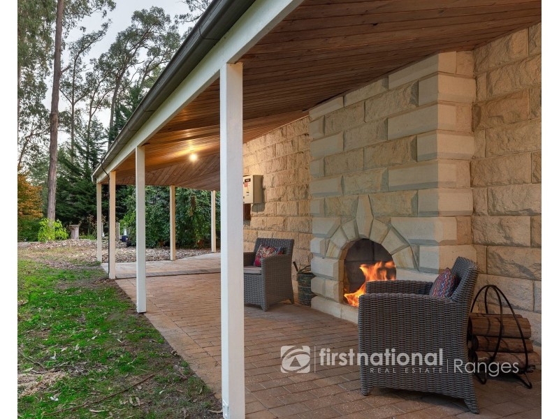 5 Doonaha Road, Cockatoo VIC 3781