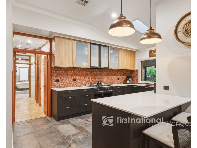 5 Doonaha Road, Cockatoo VIC 3781