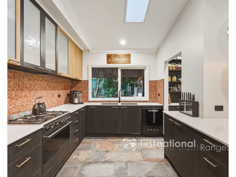 5 Doonaha Road, Cockatoo VIC 3781