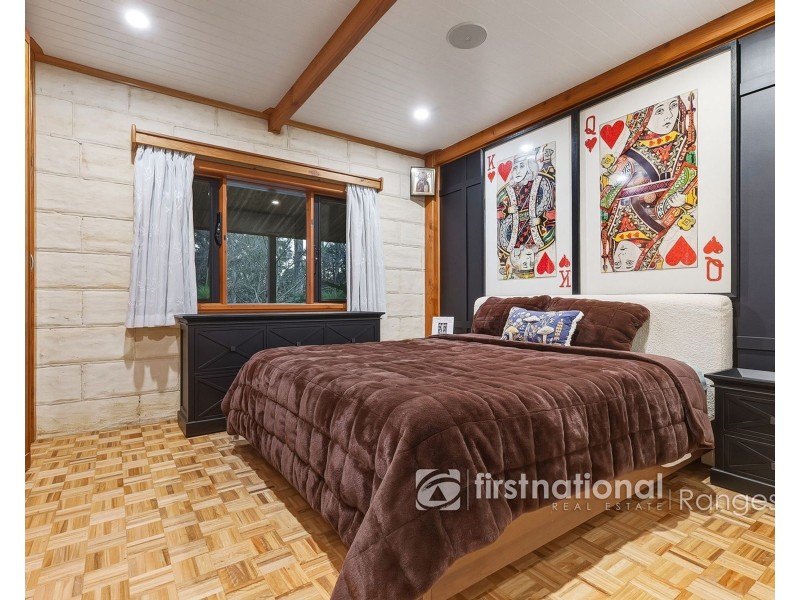 5 Doonaha Road, Cockatoo VIC 3781