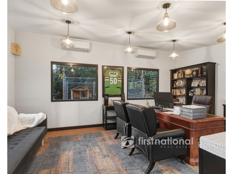 5 Doonaha Road, Cockatoo VIC 3781