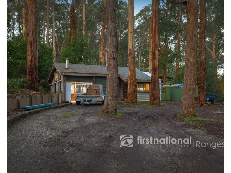 5 Doonaha Road, Cockatoo VIC 3781