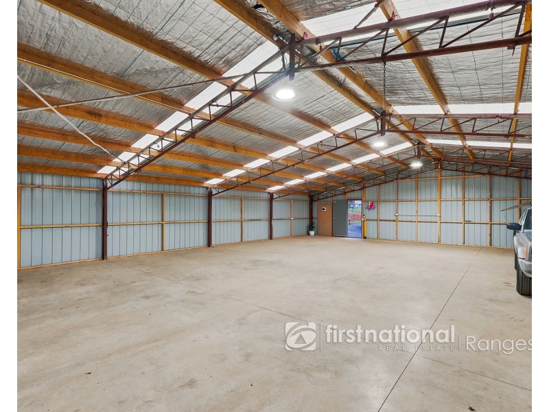 19 View Hill Road, Cockatoo VIC 3781