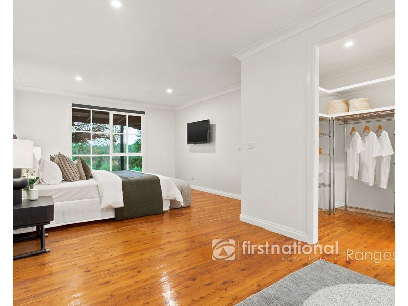 19 View Hill Road, Cockatoo VIC 3781
