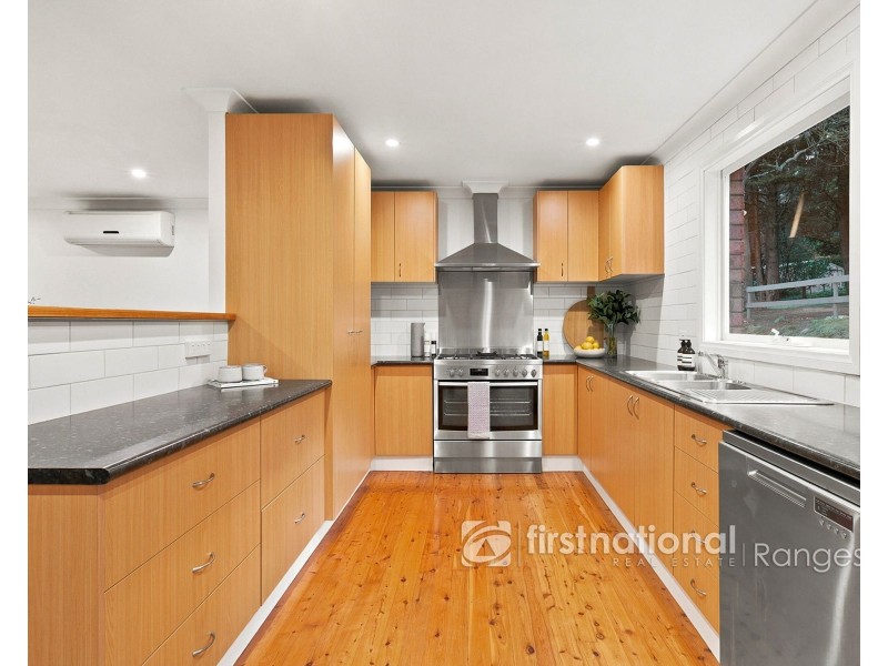 19 View Hill Road, Cockatoo VIC 3781