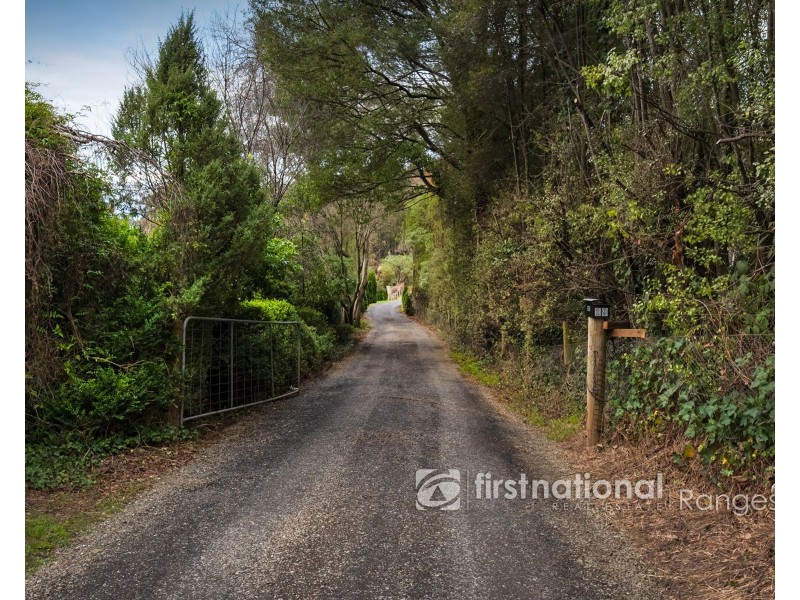 19 View Hill Road, Cockatoo VIC 3781