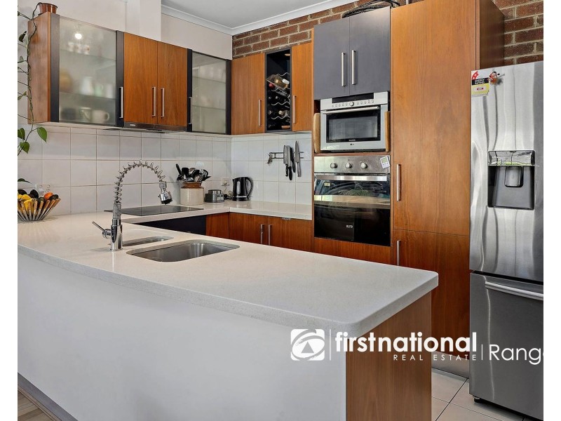 3/27 McBride Street, Cockatoo VIC 3781