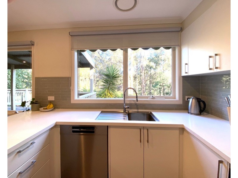 49 Caroline Avenue, Cockatoo VIC 3781