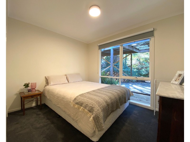 49 Caroline Avenue, Cockatoo VIC 3781