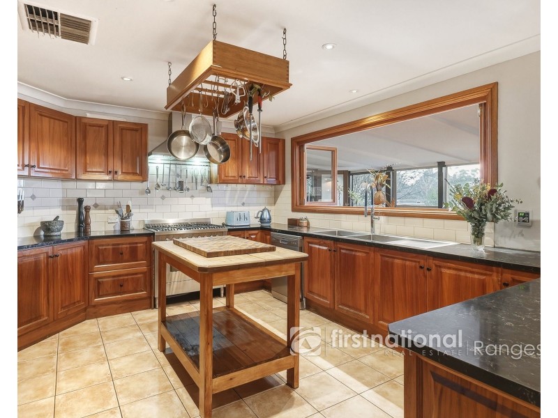 45 Kilvington Drive, Emerald VIC 3782