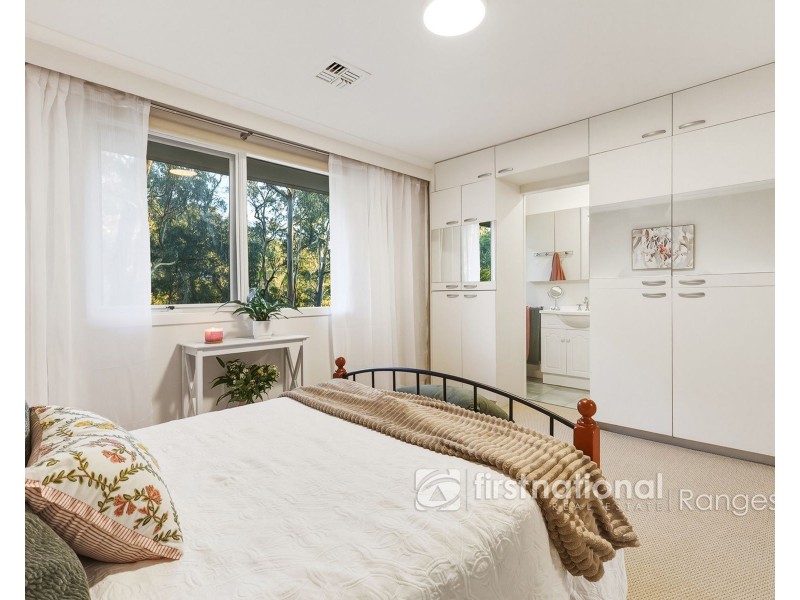 18 Royal Street, Upper Ferntree Gully VIC 3156