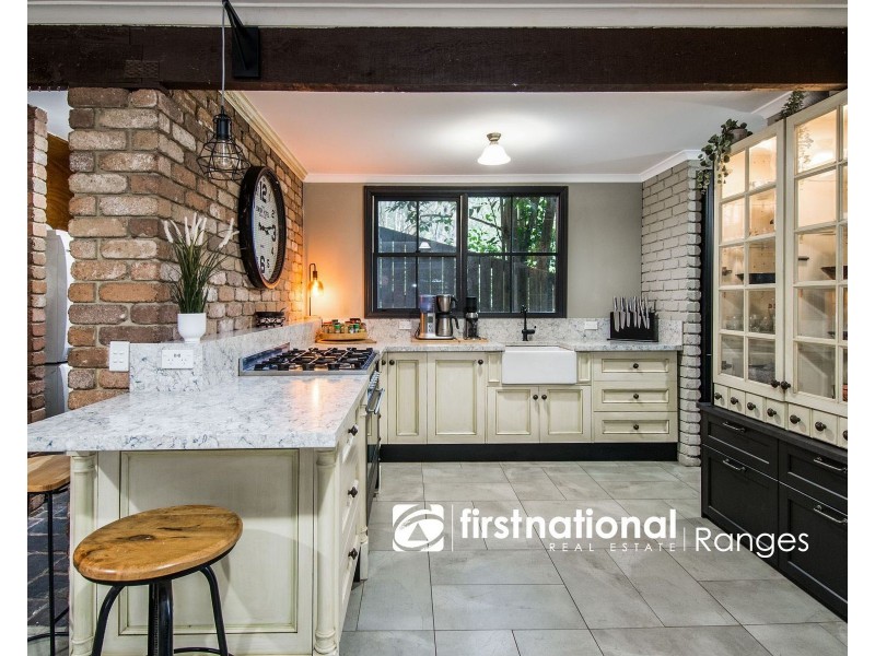 5 Johns Road, Selby VIC 3159