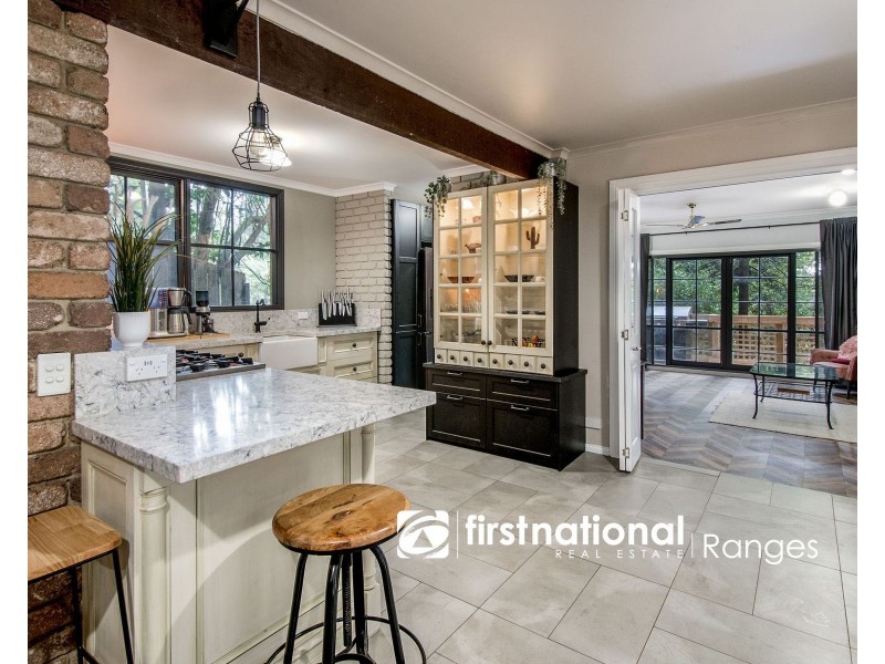 5 Johns Road, Selby VIC 3159