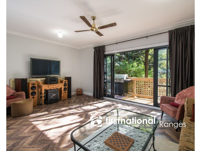 5 Johns Road, Selby VIC 3159