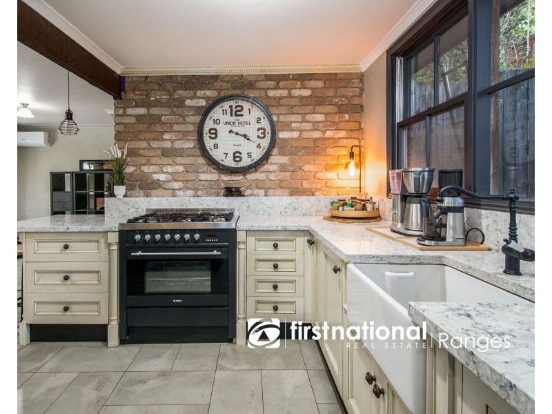 5 Johns Road, Selby VIC 3159