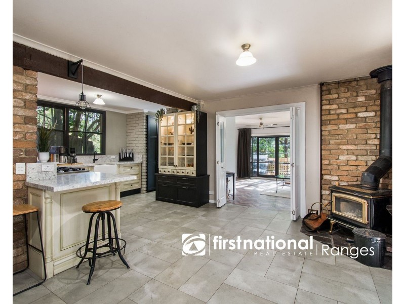 5 Johns Road, Selby VIC 3159