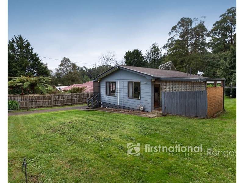 10 Caroline Avenue, Cockatoo VIC 3781