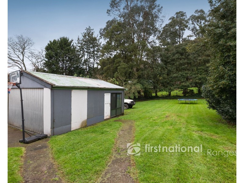 10 Caroline Avenue, Cockatoo VIC 3781
