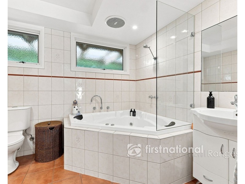 55 Burr Road, Woori Yallock VIC 3139