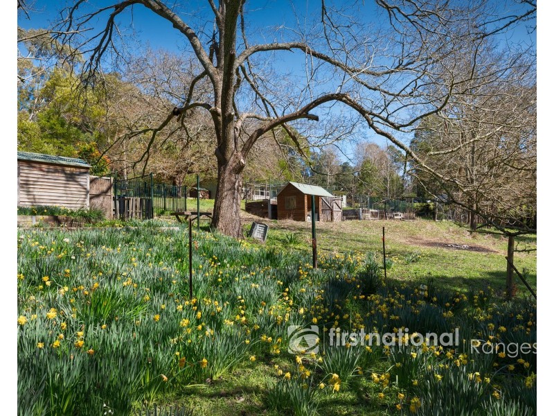 6 Rainy Hill Road, Cockatoo VIC 3781