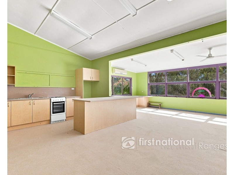 6 Rainy Hill Road, Cockatoo VIC 3781