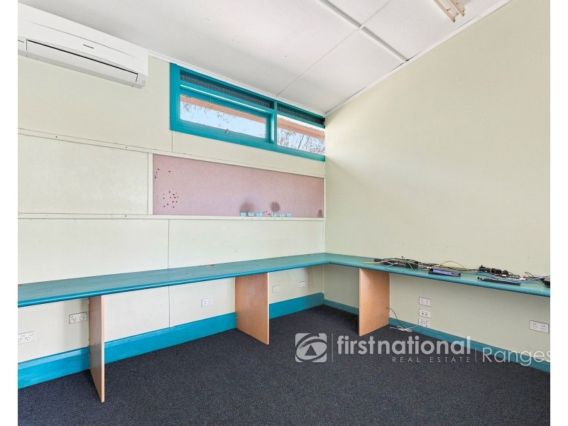 6 Rainy Hill Road, Cockatoo VIC 3781