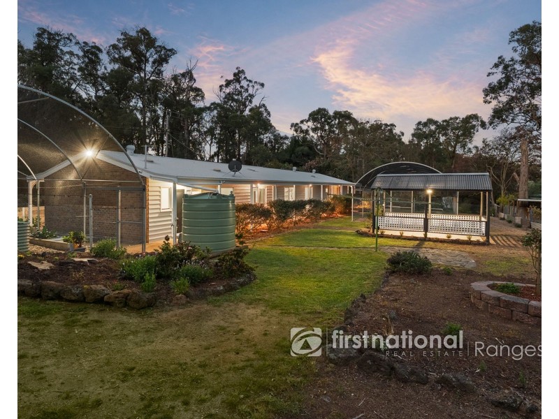 31 Bailey Road, Cockatoo VIC 3781