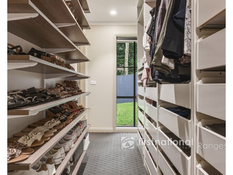 5 Woodlands Avenue, Clematis VIC 3782