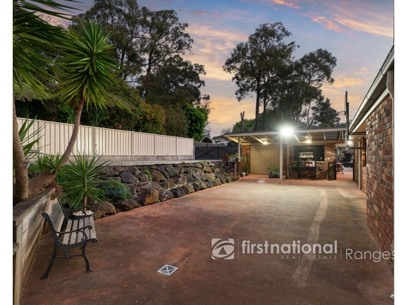 5 Woodlands Avenue, Clematis VIC 3782
