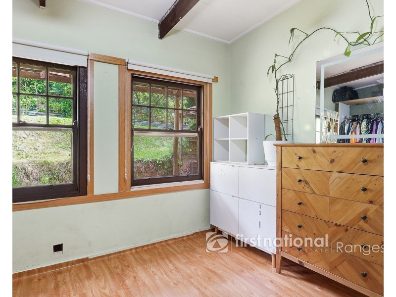 16 Alexander Road, Cockatoo VIC 3781