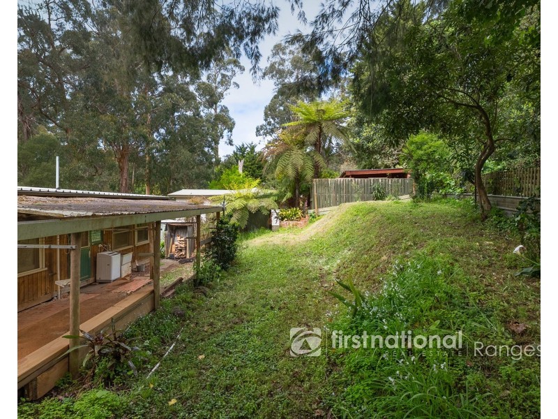 16 Alexander Road, Cockatoo VIC 3781