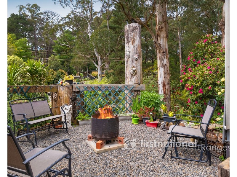 16 Alexander Road, Cockatoo VIC 3781