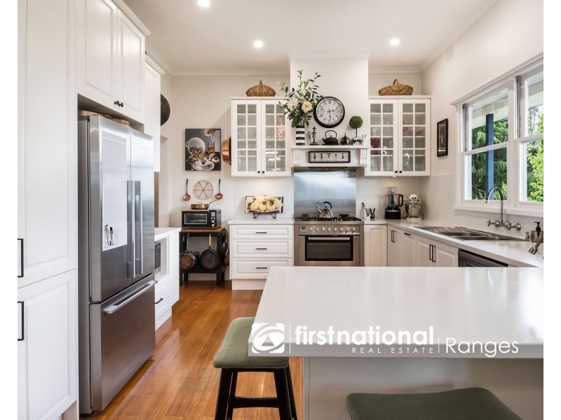 12 Yarrabee Road, Mount Dandenong VIC 3767