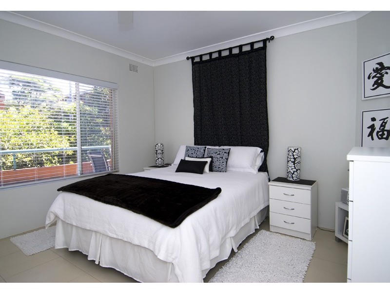 1/1 Avon Road, Dee Why NSW 2099