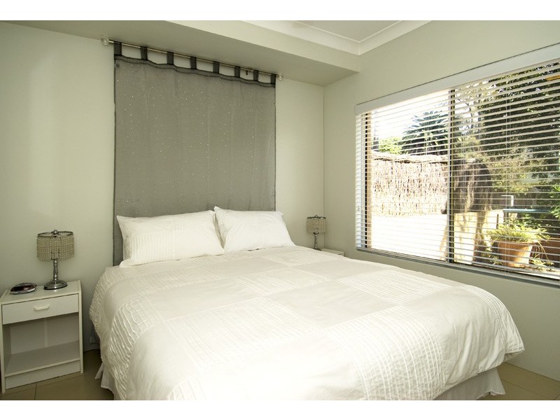 1/1 Avon Road, Dee Why NSW 2099