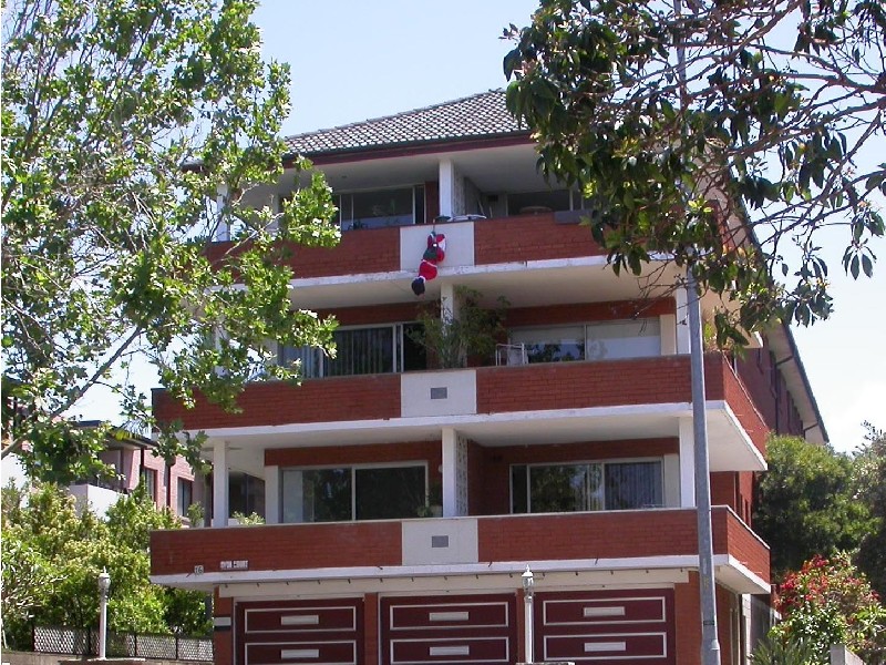 8/16 Avon Road, Dee Why NSW 2099