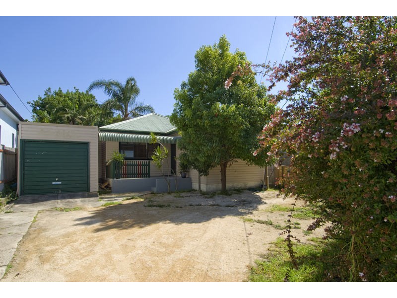 172 Pitt Road,, North Curl Curl NSW 2099