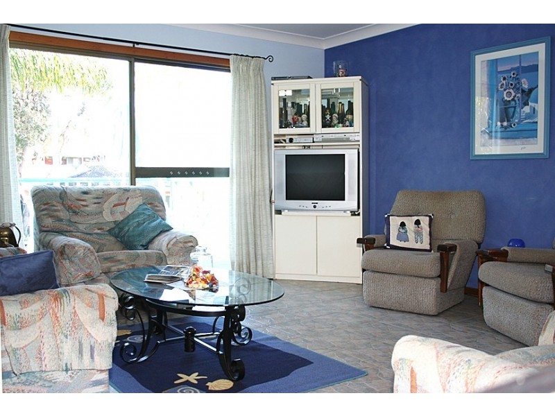 23 Perrumba St, Hawks Nest NSW 2324